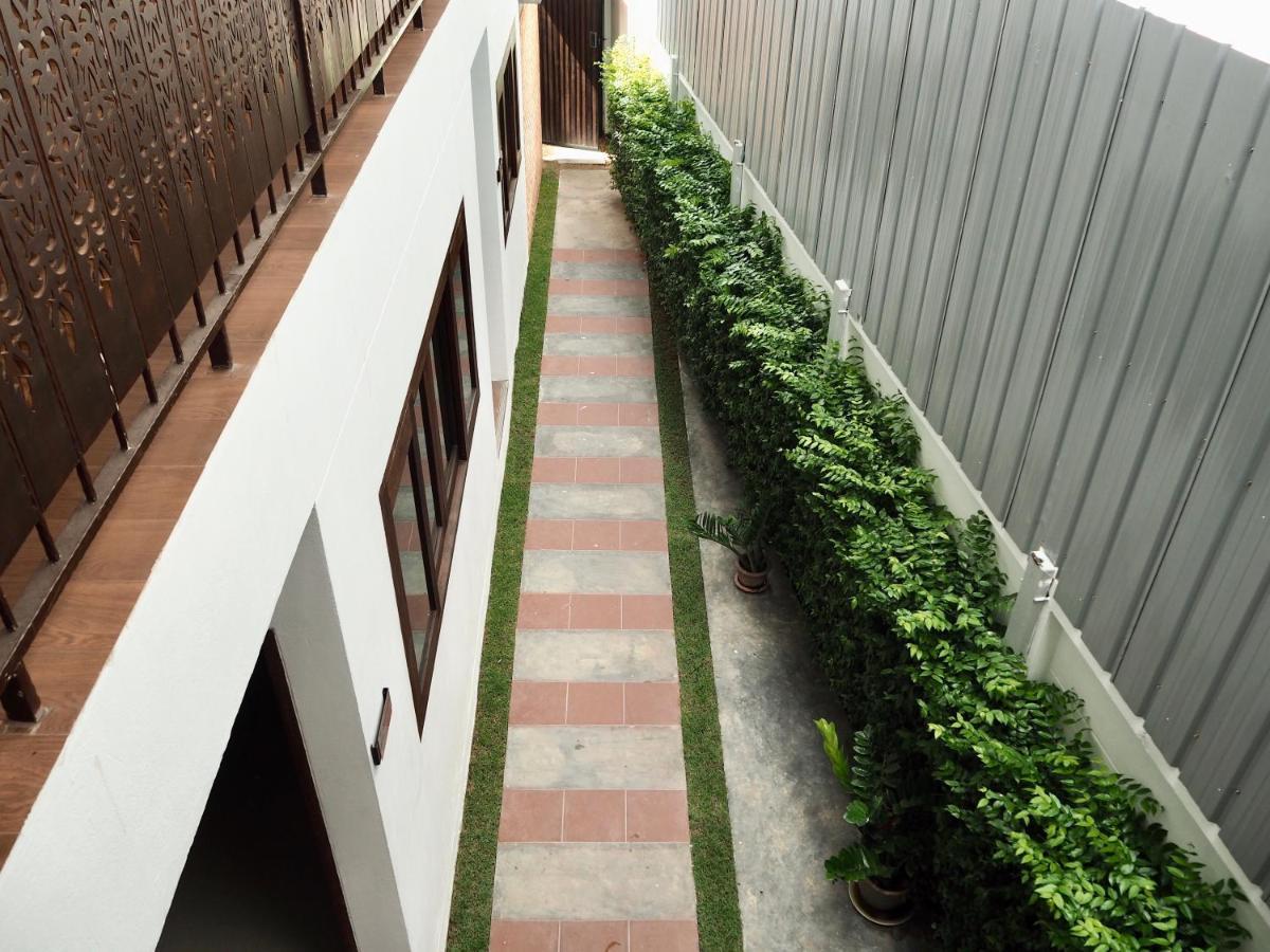 Bua House Poshtel Hotel Chiang Mai Buitenkant foto